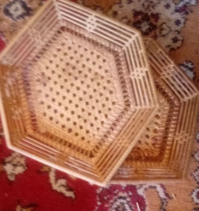 Продам корзиночки із соломки.Виробнцтво В'єтнам.