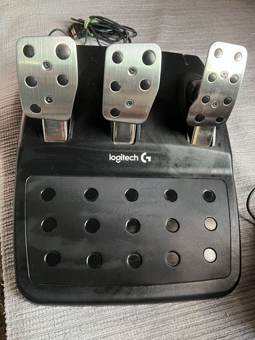 Ігровий руль Logitech G29 + педалі + коробка передач
