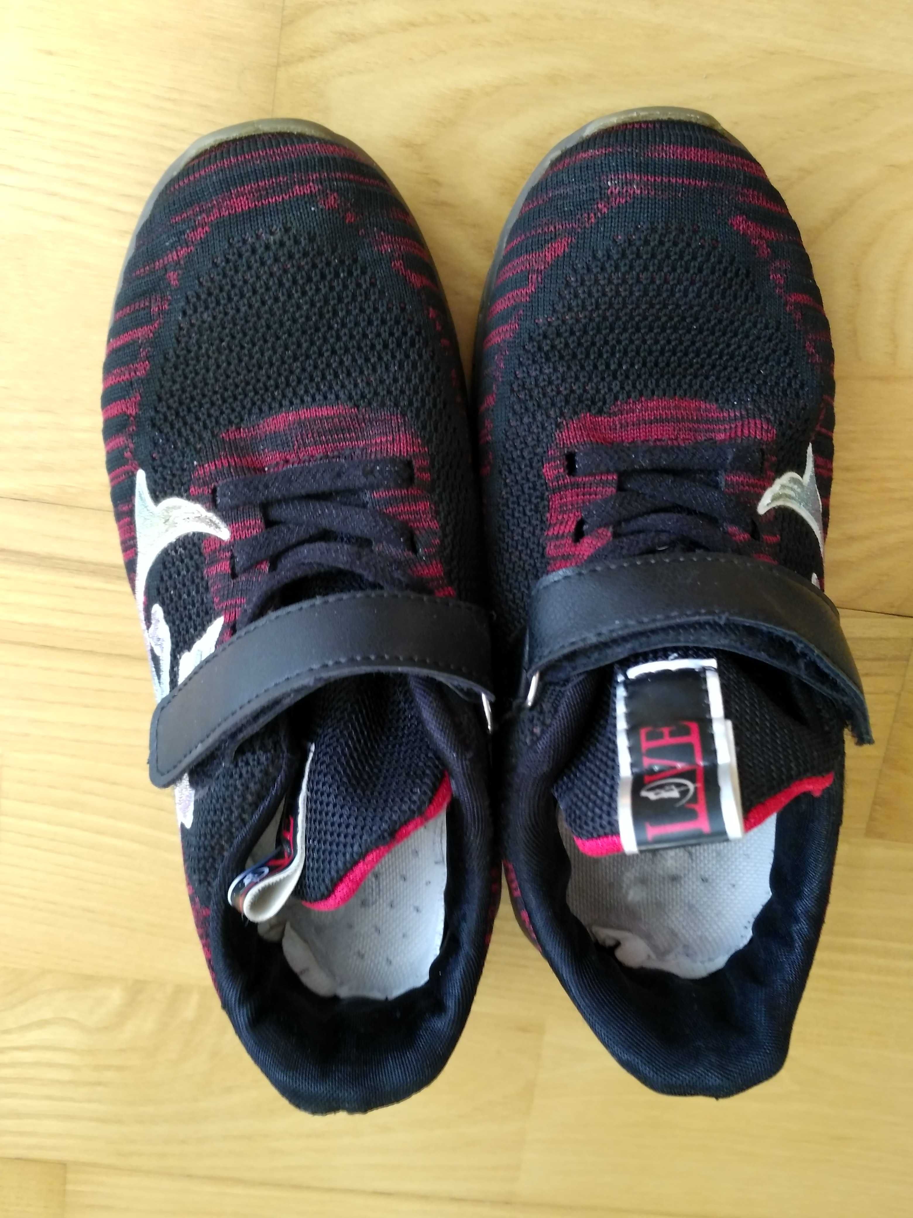 Buty adidasy dla dziewczynki 34 lekkie miękkie