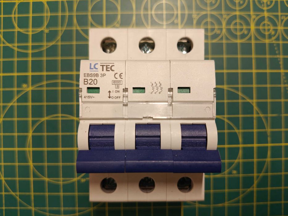 Trójfazowy wyłącznik nadprądowy (MCB) LC Tec EBS9B 3P B20