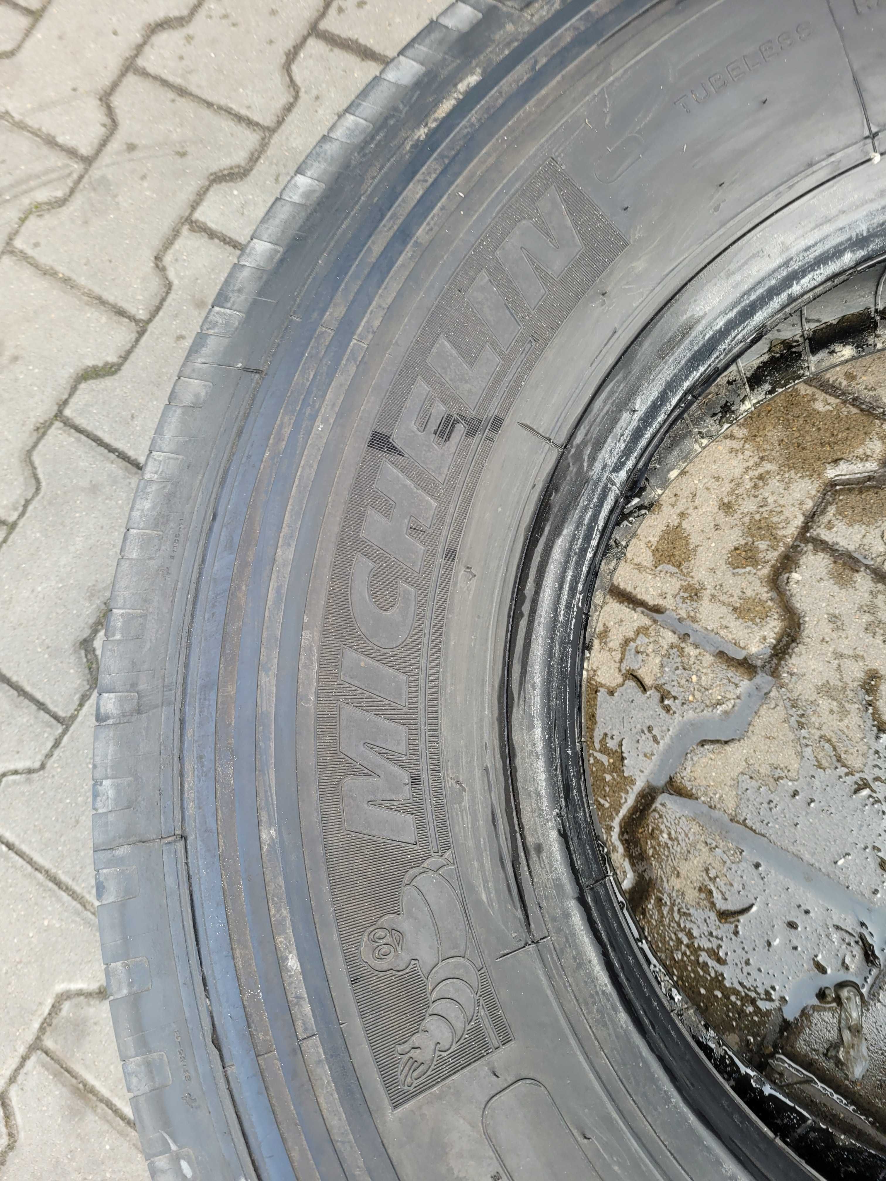 Opony ciężarowe (2szt) Michelin 305/70 R 19,5