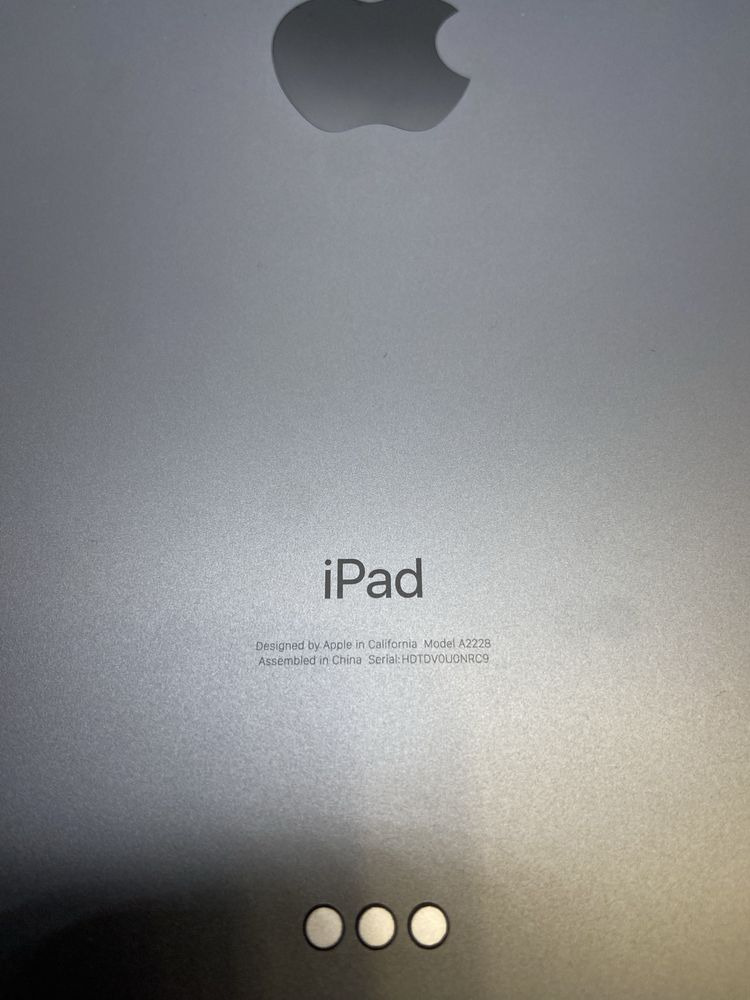 Запчастини iPad Pro 11 4Gen 2020 space