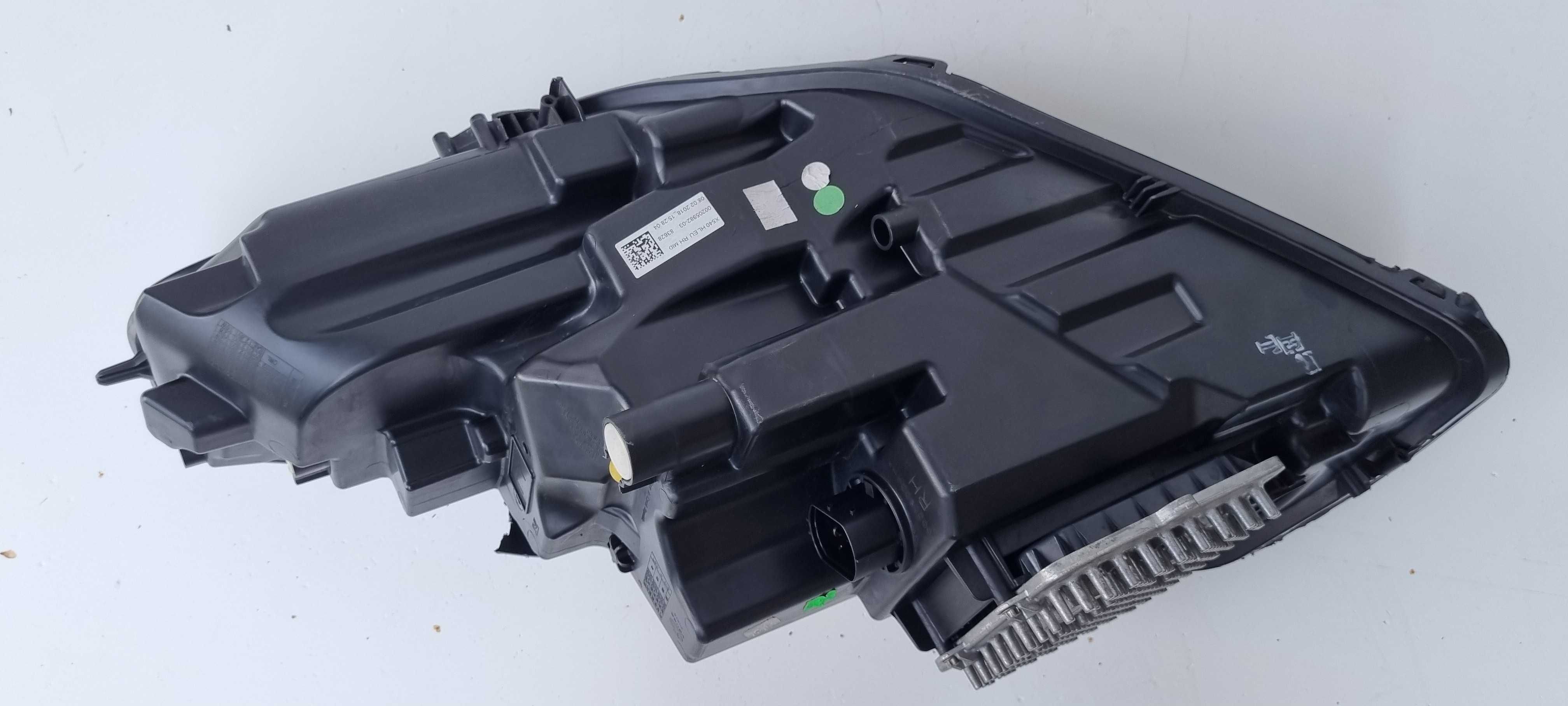 JAGUAR E-PACE  FULL LED Lampa Reflektor Przód r 17-24 Brak 1 uchwytu