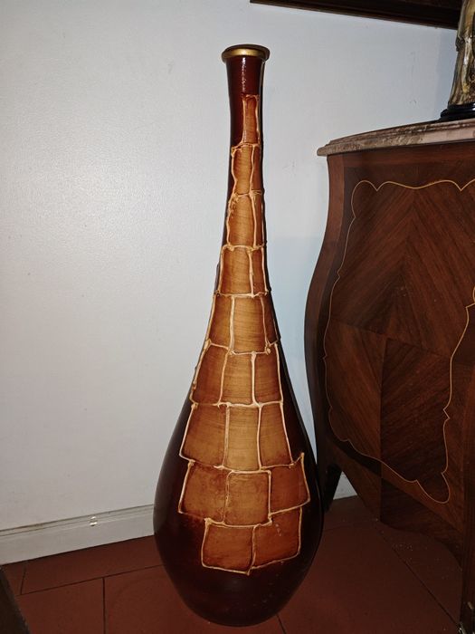 Jarrão decorativo, cor madeira