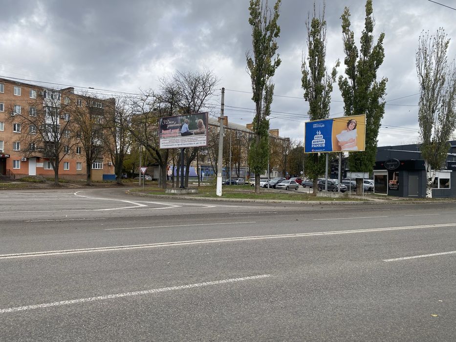 Фасадне приміщення 193 м.кв