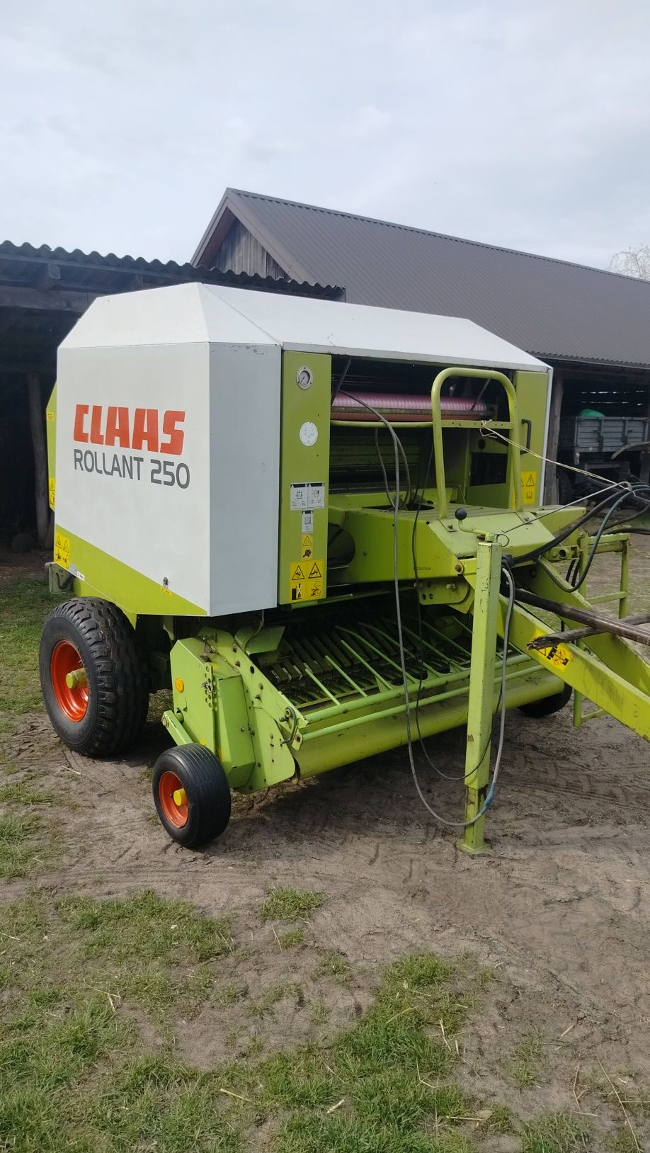 Prasa Claas Rollant 250
