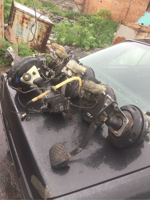 Продам вакуумные цилиндры тормозные мерседес 124-190 W 201