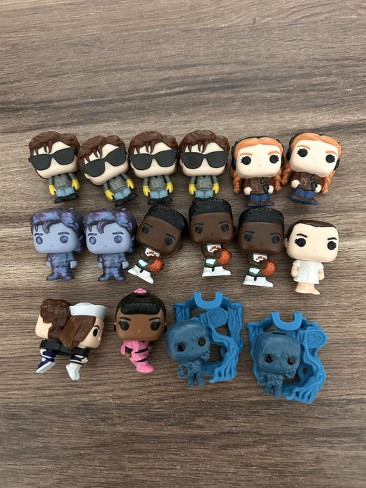 Figurki kinder joy funko pop stranger things