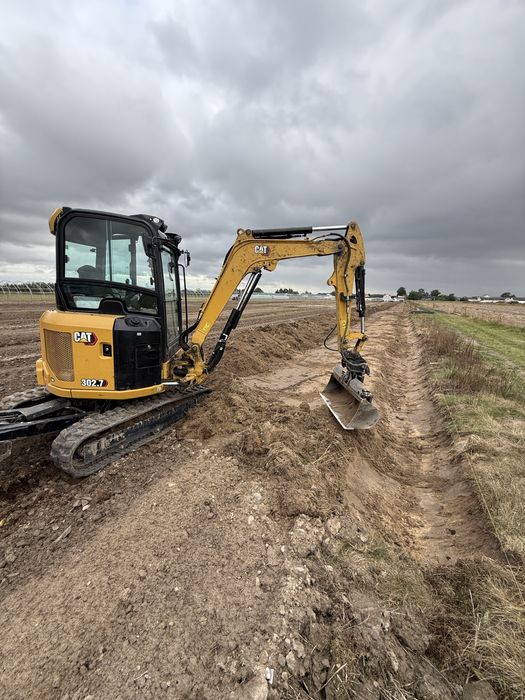 Usługi minikoparka 2.8 t. wiertnica, młot, koparko-ładowarka, wywrotka