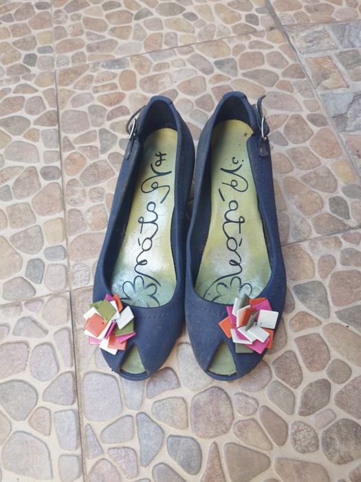 Sapato senhora com flor