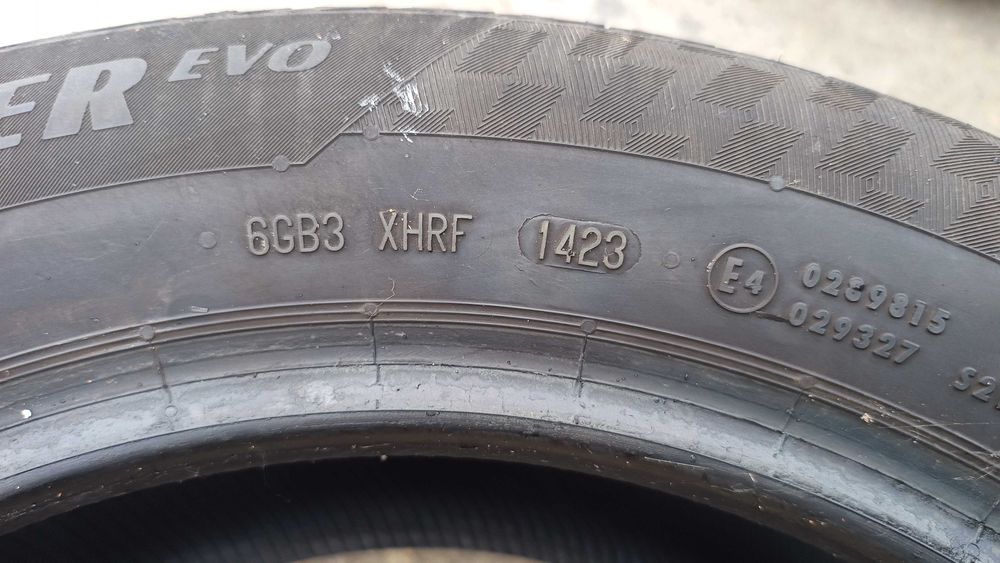 Para opon wielosezonowych Matador 215/55 R16 2023 rok