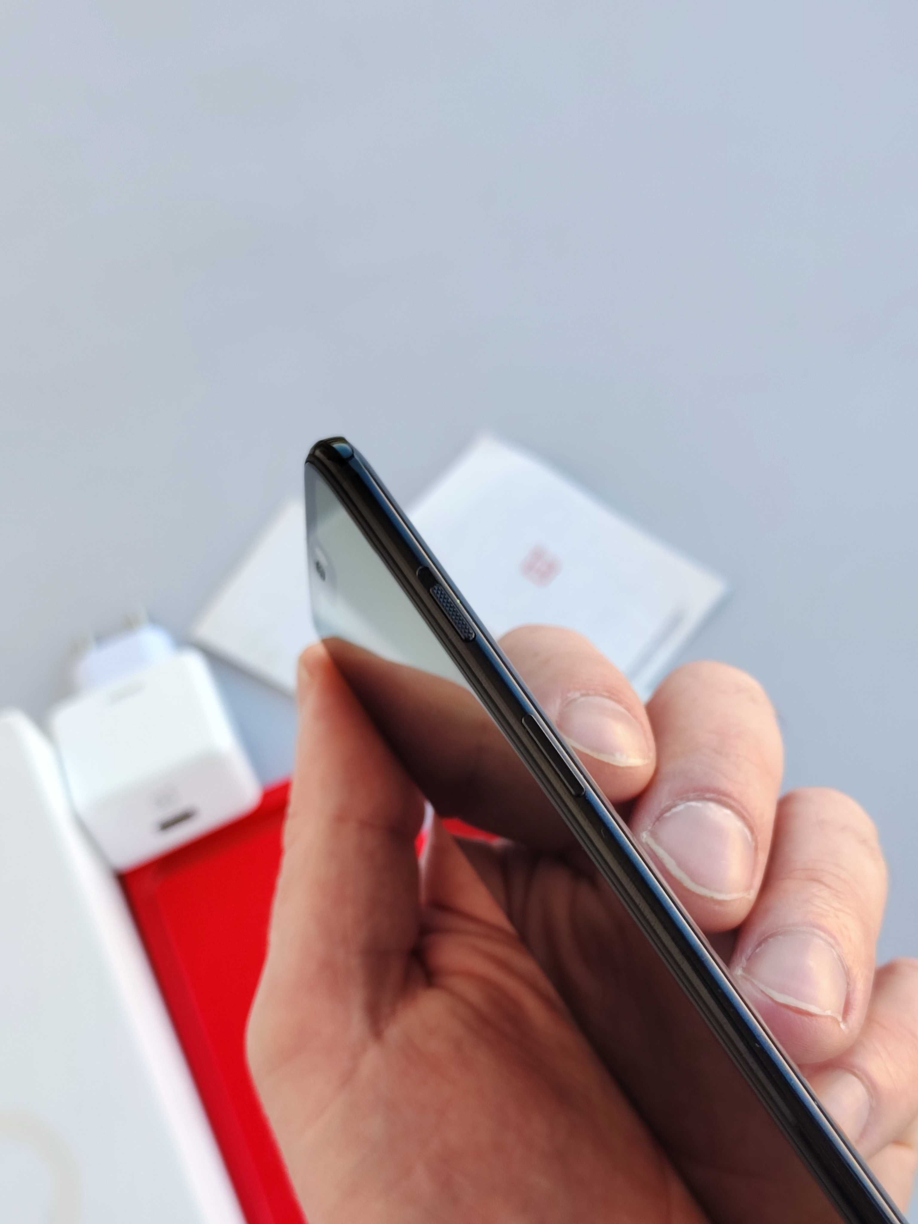 OnePlus 6 8/128GB Mirror Black