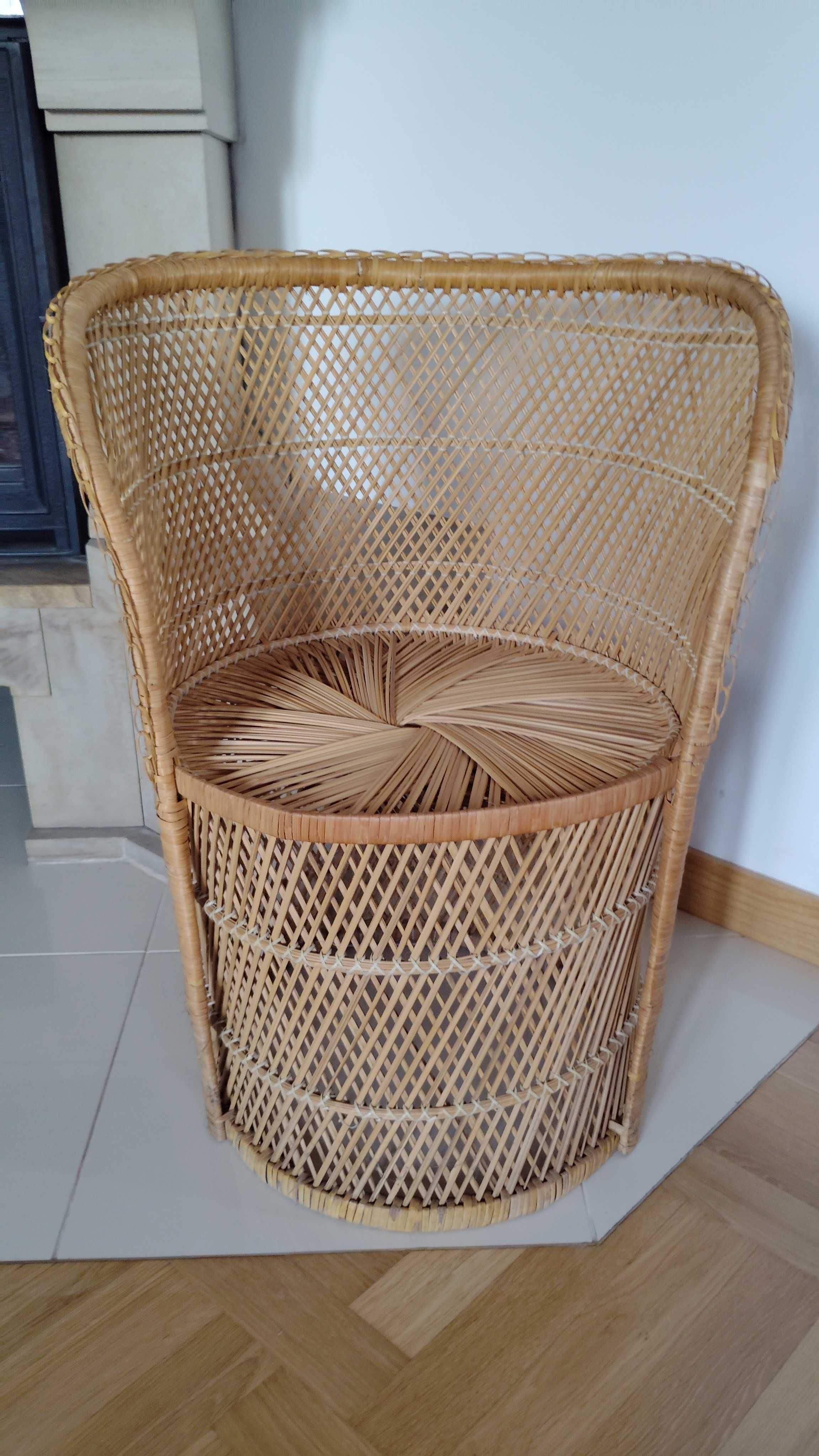 Fotel rattanowy Peacock z poduszką.Lata 70