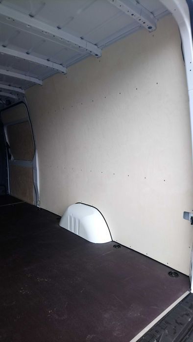 Zabudowa auta dostawczego MB Sprinter L3H2