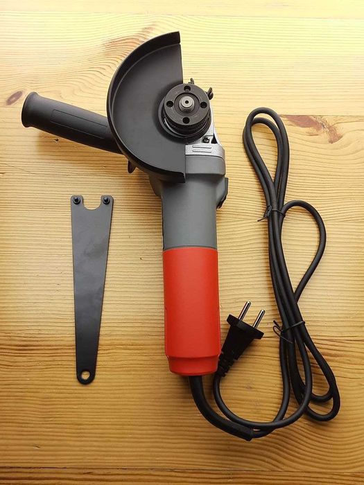 Шлифмашина  кутова INTERTOOL DT-0263 630W 125мм