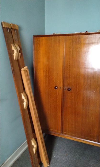 MOBÍLIA  -Quarto de casal completo com escrivaninha