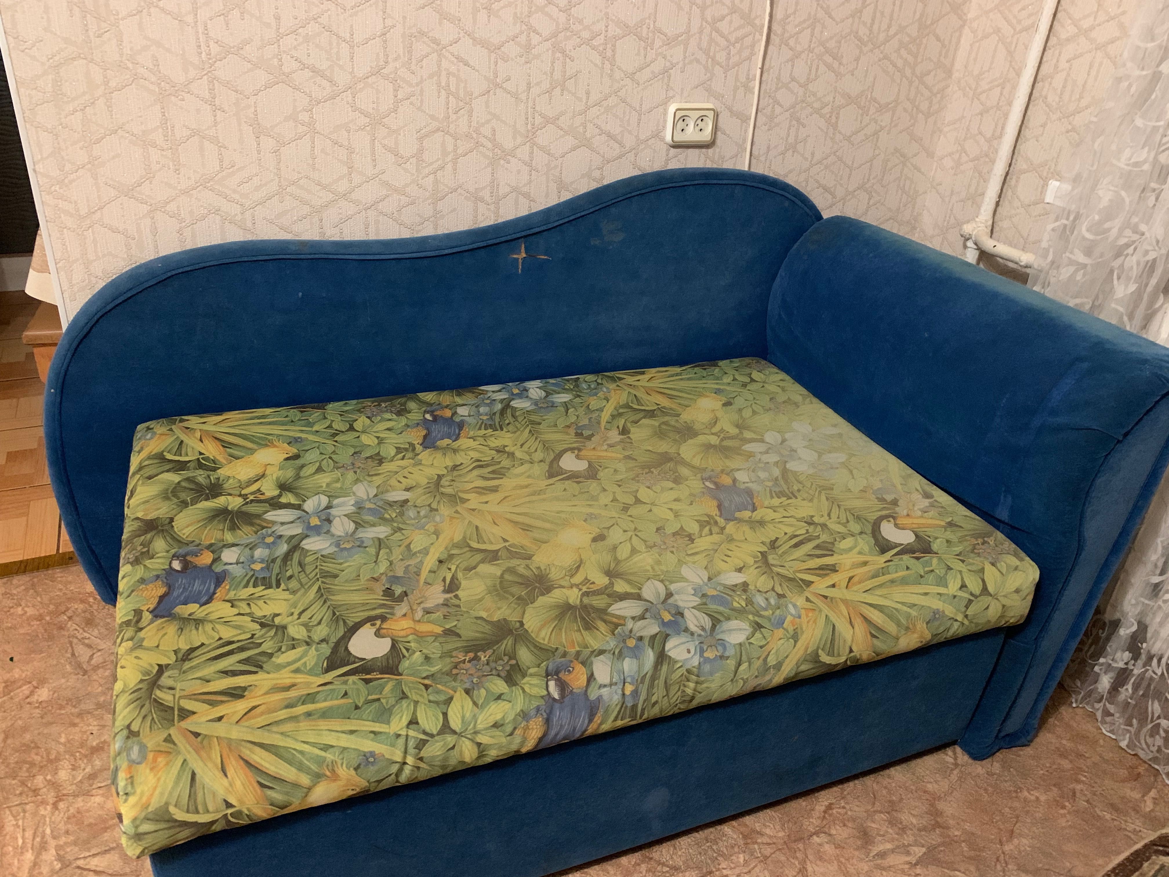 Диван кутовий розкладний (ліжко)