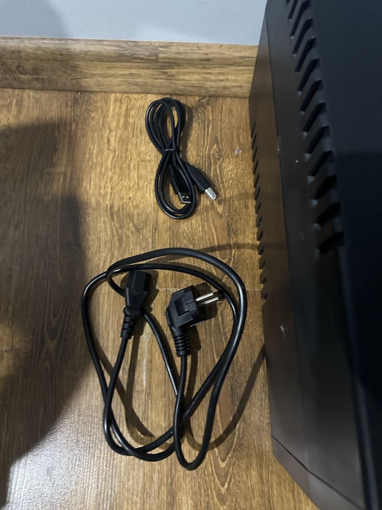 UPS Green Cell 2000VA/1200W zasilacz stabilizator zasilacz awaryjny