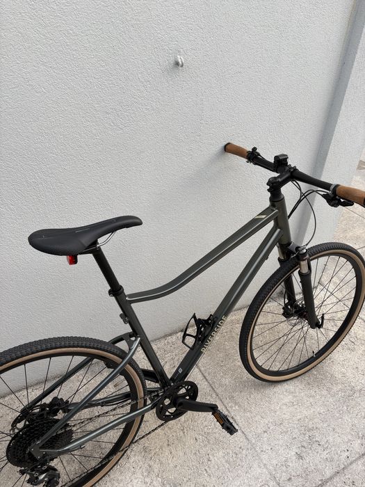 Bicicleta trekking riverside 920