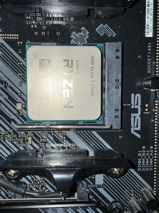 AMD RYZEN 3700x 8 core 26 th