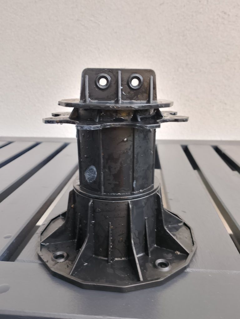 Regulowany wspornik tarasowy EcoTravers pod legar ETL 140-220mm