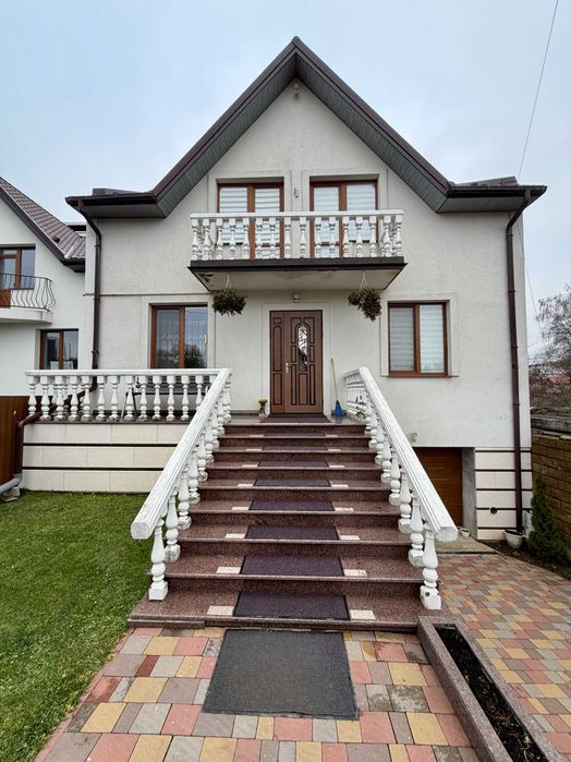 Будинок 208 м2 з подвірям гараж 5 кімнат Моршин біля озера