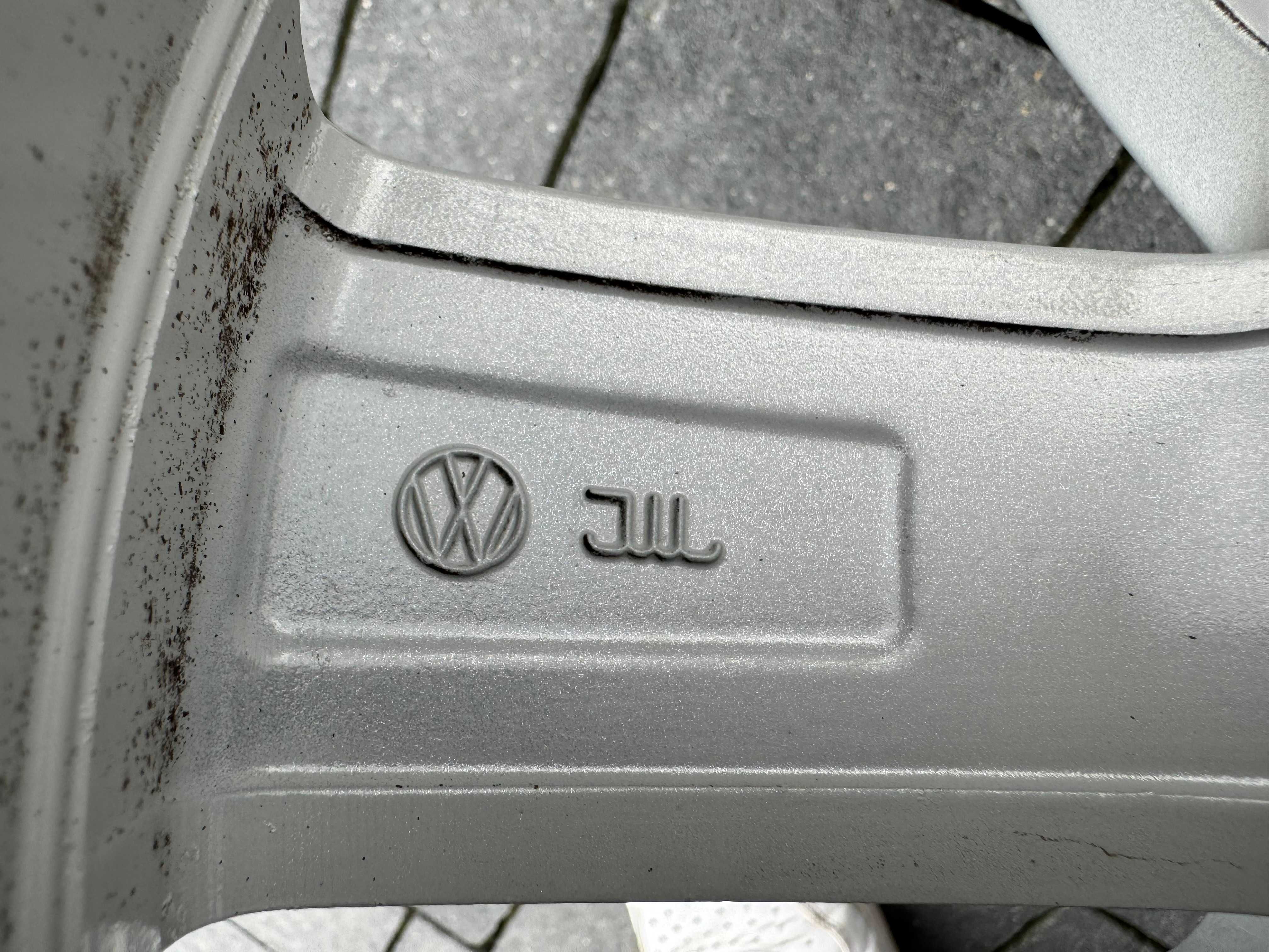 Wielosezon R16 VW Passat,Golf,Caddy,TOURAN EOS JETTA OCTAVIA Wysyłka