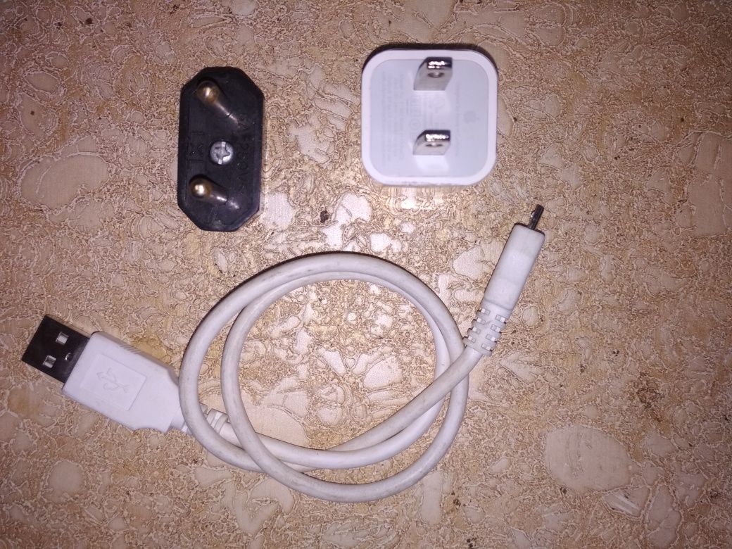 Зарядное устройство Apple 5W USB Power Adapter Watch iPhone iPod.