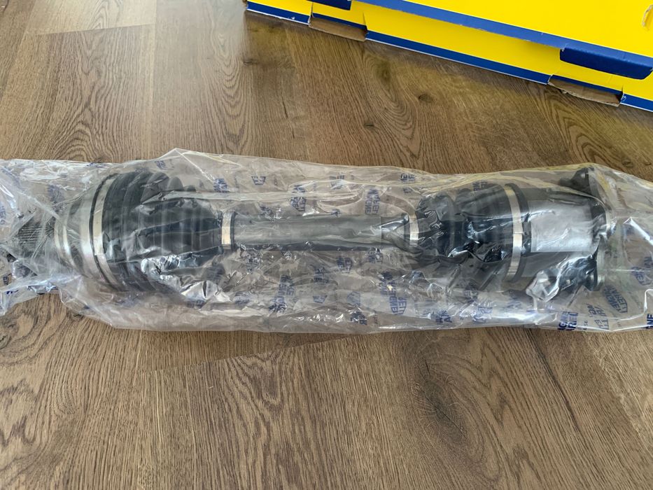 Полуось (привод) передняя левая TDS0101 Magneti Marelli