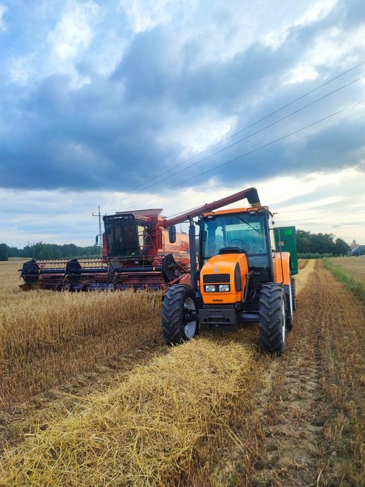 Renault ares 556 RZ z turem