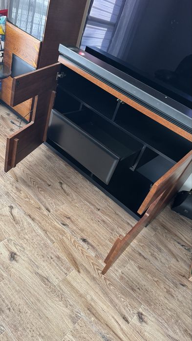 Komoda/szafka RTV stylowa z kolekcji Verano