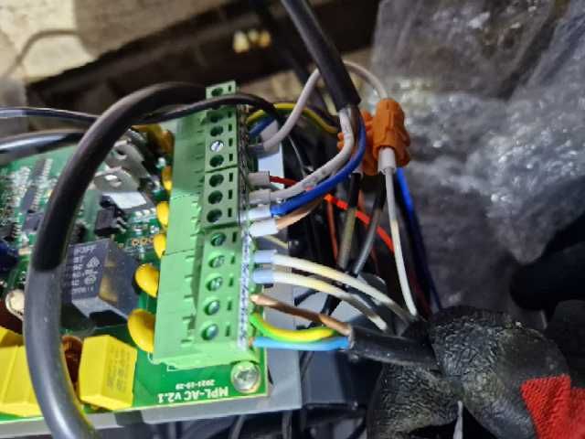 Elektryk, hydraulik, monitoring, napędy i automatyka bram, tv i sat