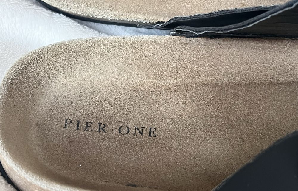 Męskie klapki 44,5 Pier One