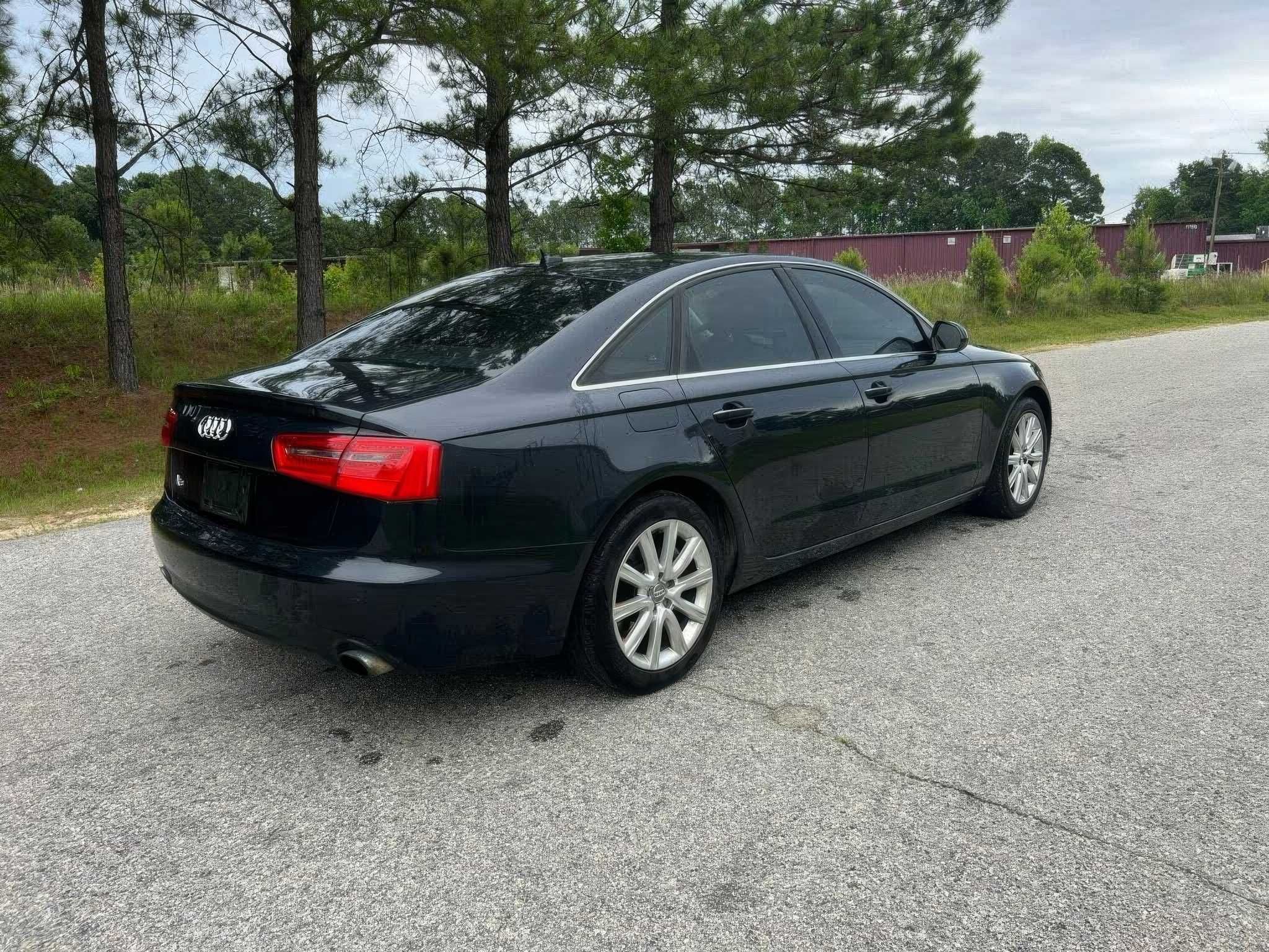 Audi  A6 Premium Plus 2014