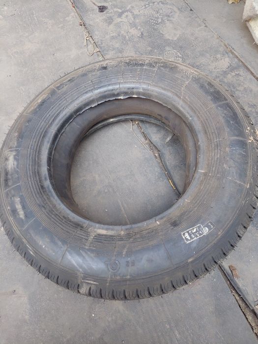 Продам резину на москвичь