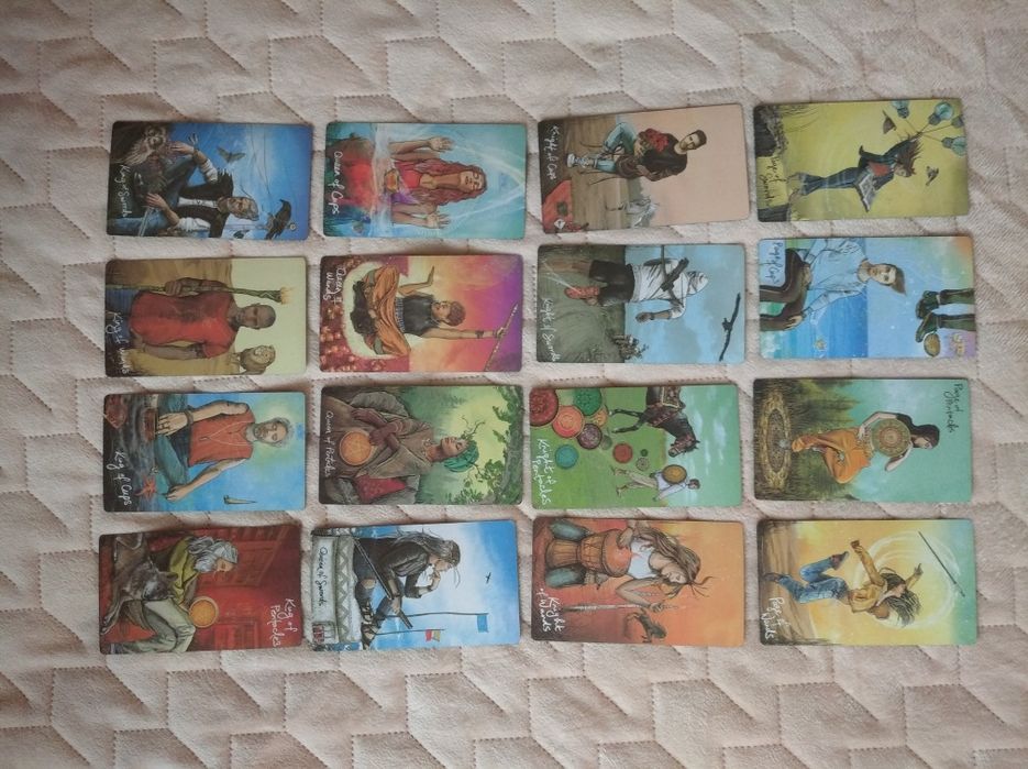 Таро Світлого Провидця в залізній коробочці з зеленим зрізом