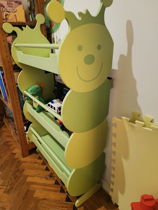 Estante quarto criança