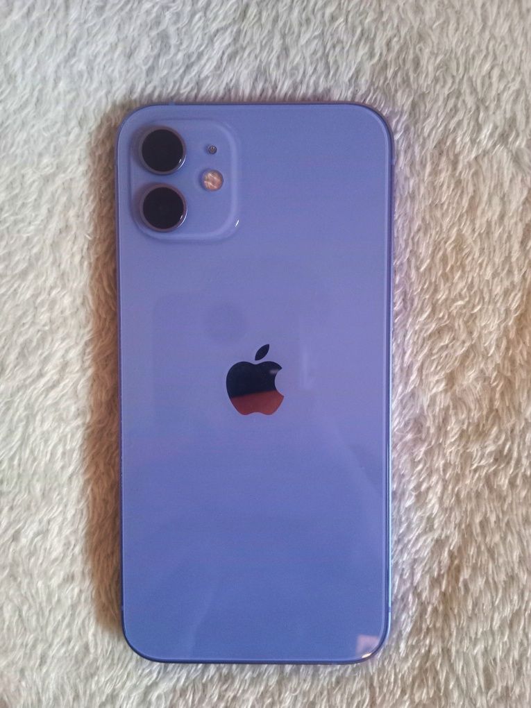 iPhone 12 jak nowy