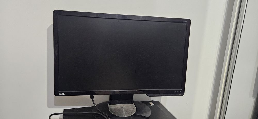 Monitor 22" używany