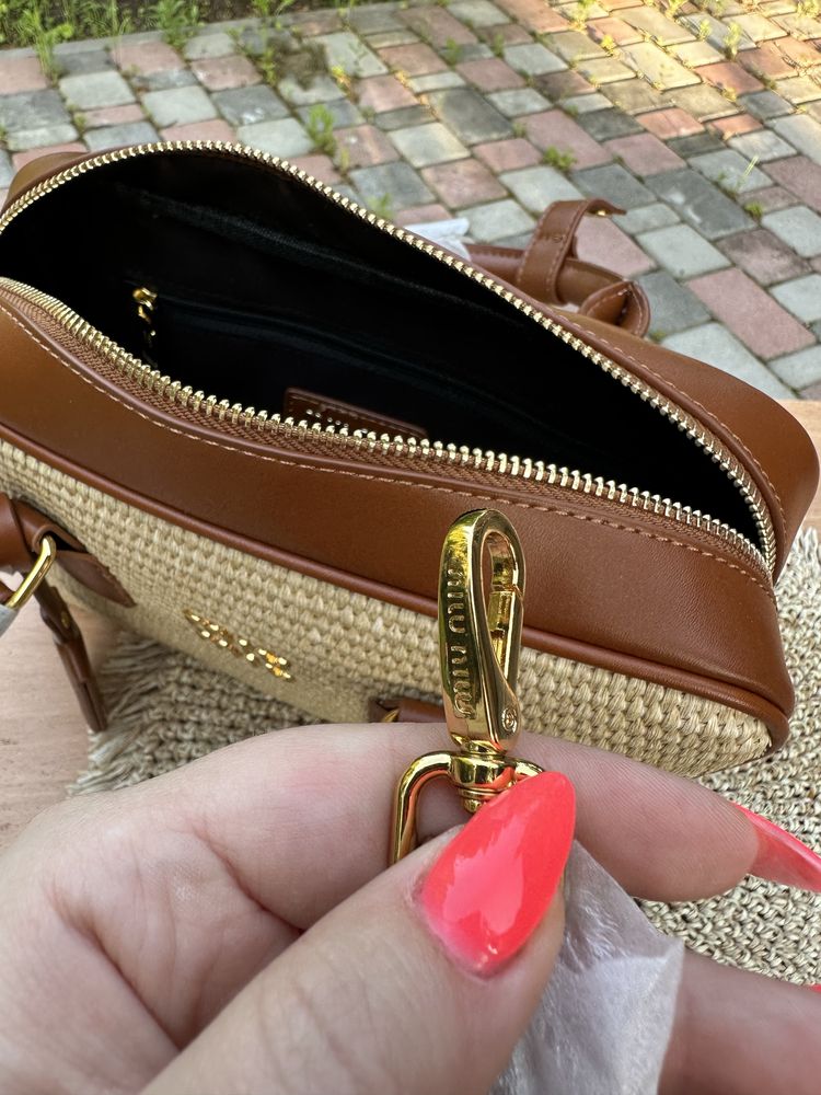 Жіноча шкіряна сумка Міу Міу,коричнева сумка miu miu,сумка миу миу кож
