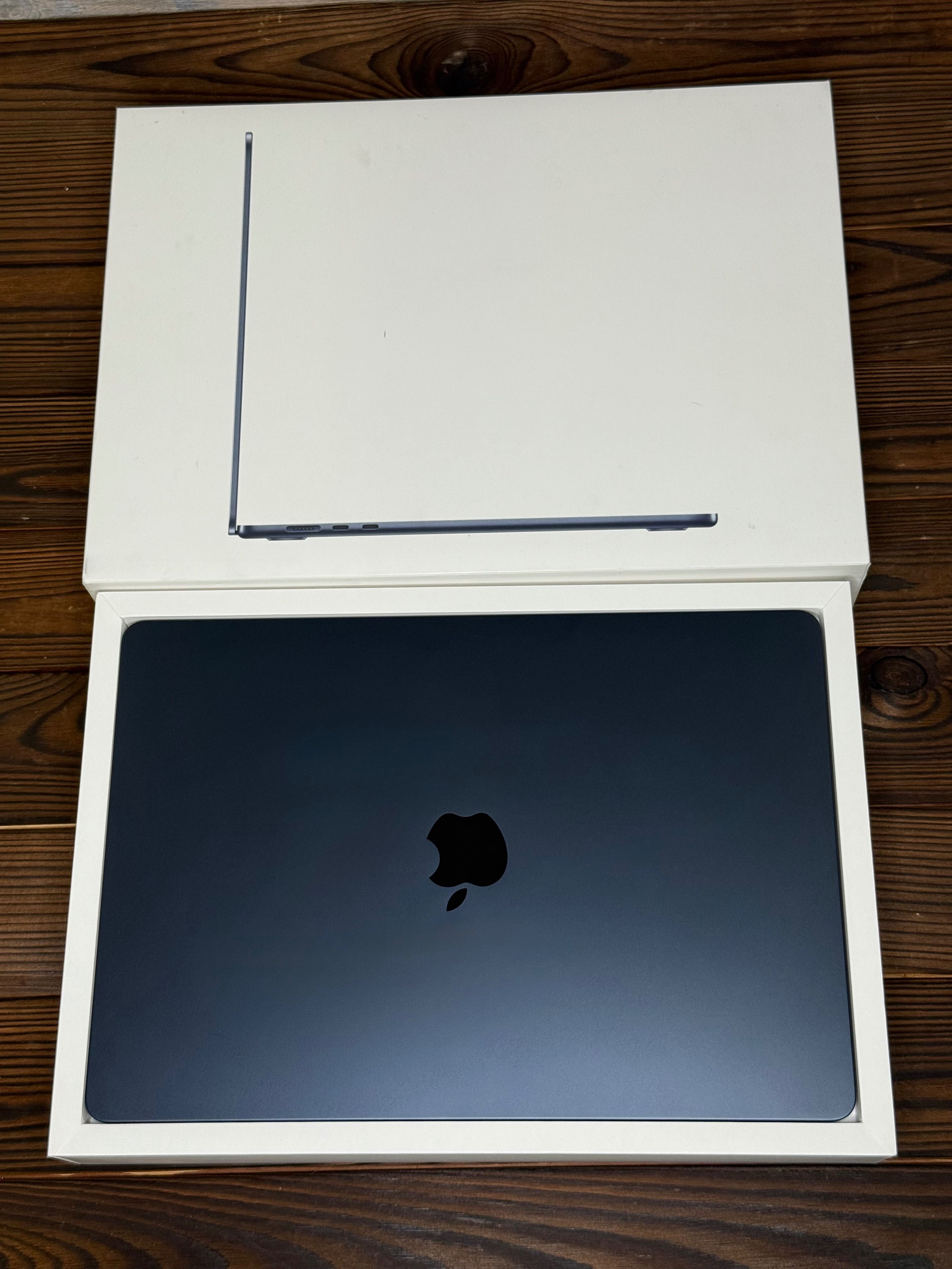 MacBook Air 15 2023 M3 8gb ram/ 512Gb (MRYV3) гарантия / магазин 970$