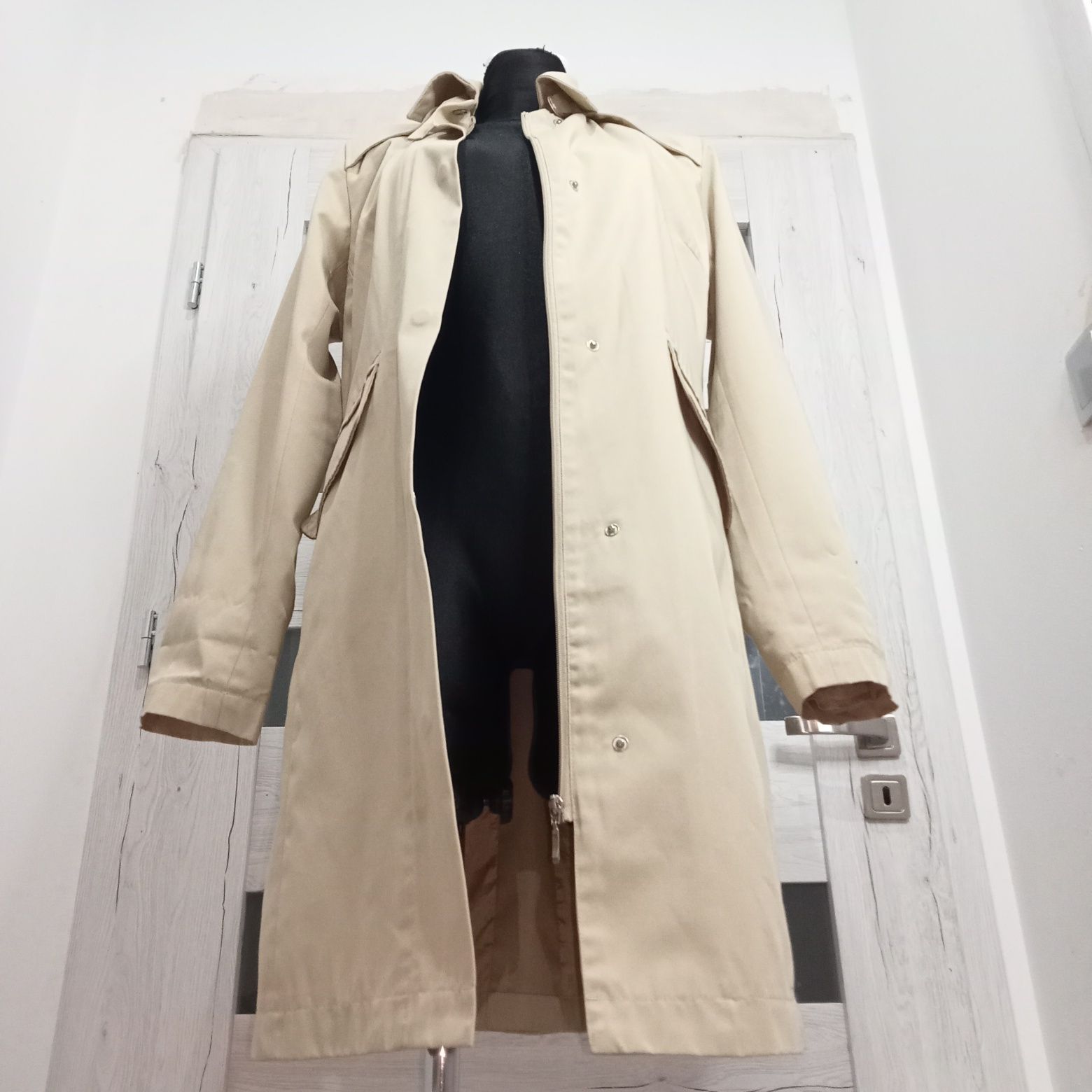 Klasyczny płaszcz vintage przejściowy Top Secret 38 beż ponadczasowy