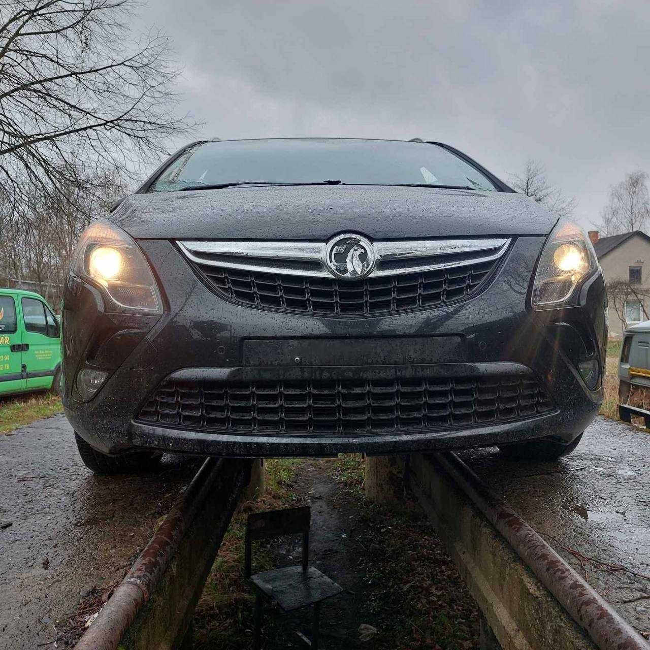 Запчастини до Opel (2014): Zafira та інших