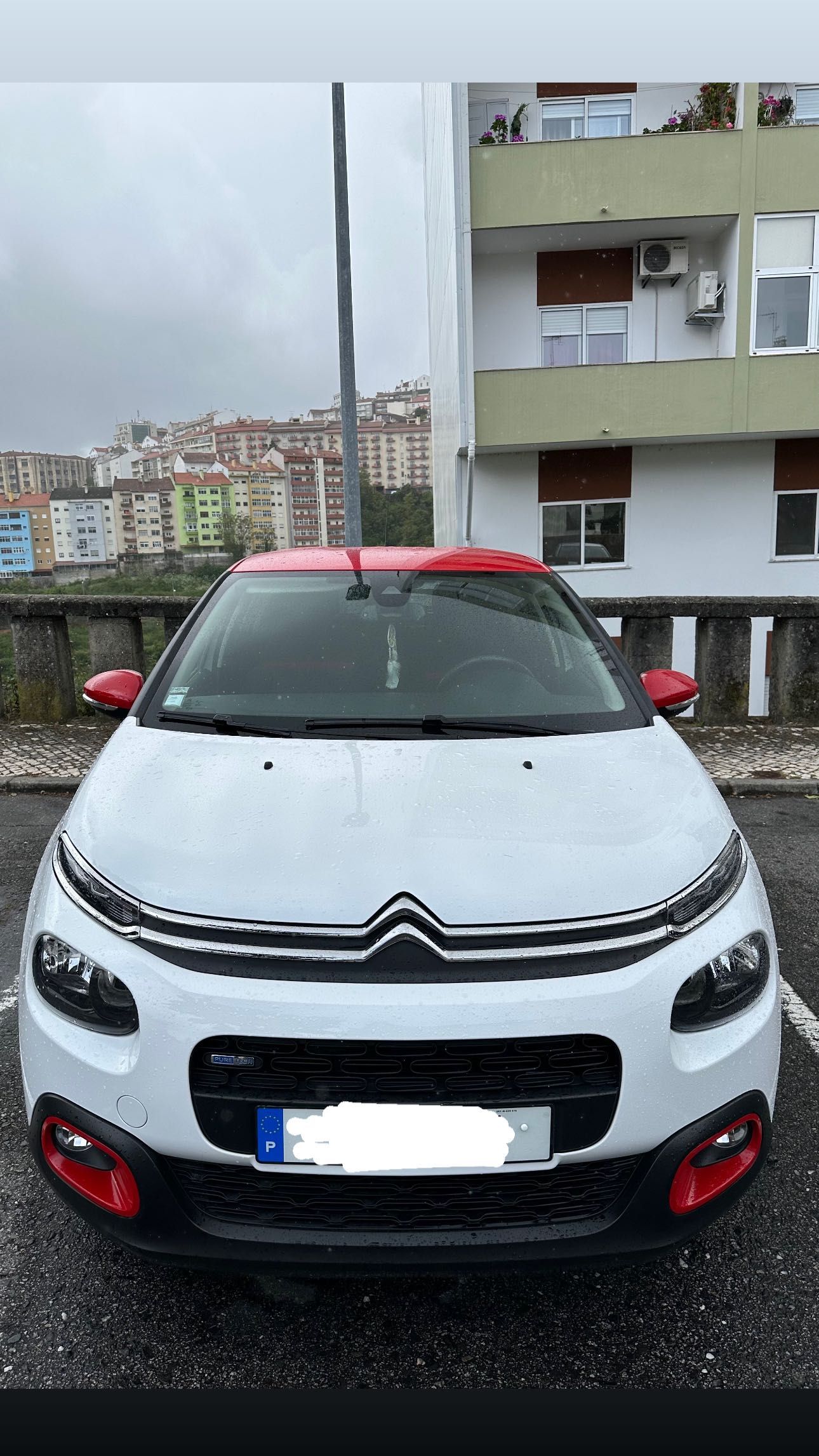 Citroen C3 Branco e Vermelho como NOVO