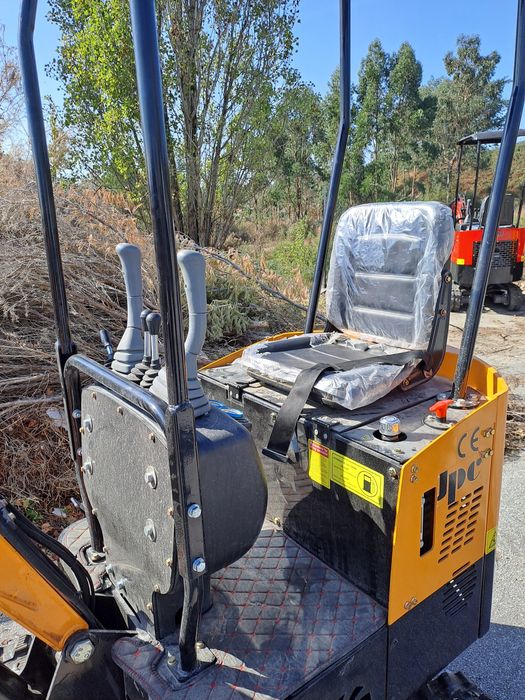 Mini Giratória JPC HT12 – NOVA