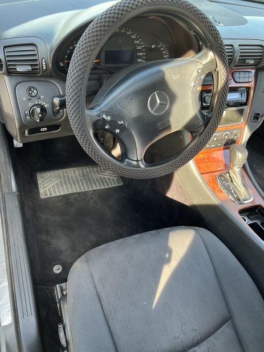 Mersedes Benz c класу