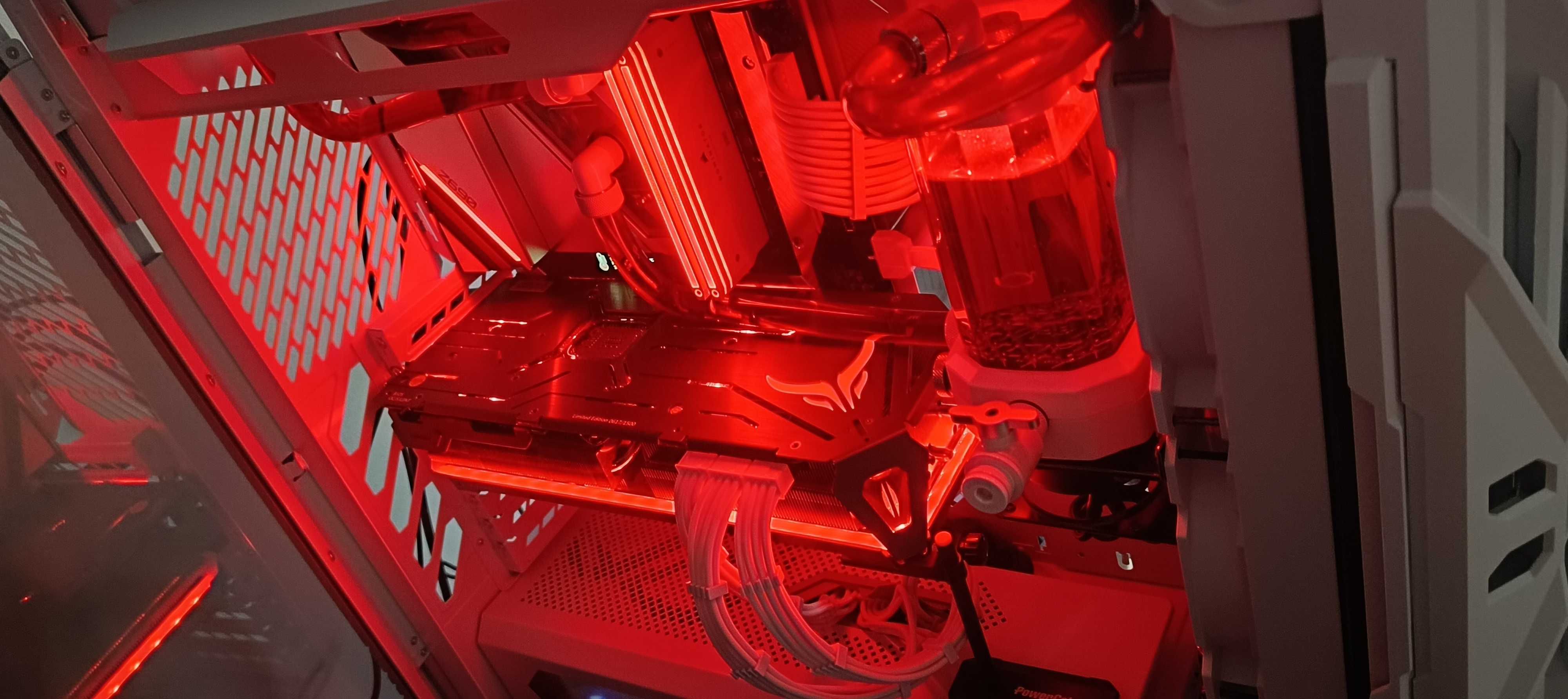 Komputer gamingowy RX 7900 xtx i7 14700 custom