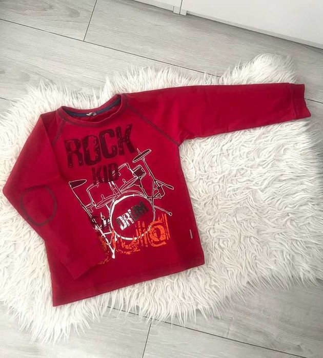 Czerwona bluzka z perkusją 5.10.15 128cm