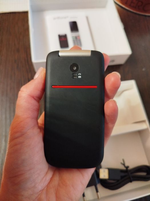 Телефон Artfone CF241A