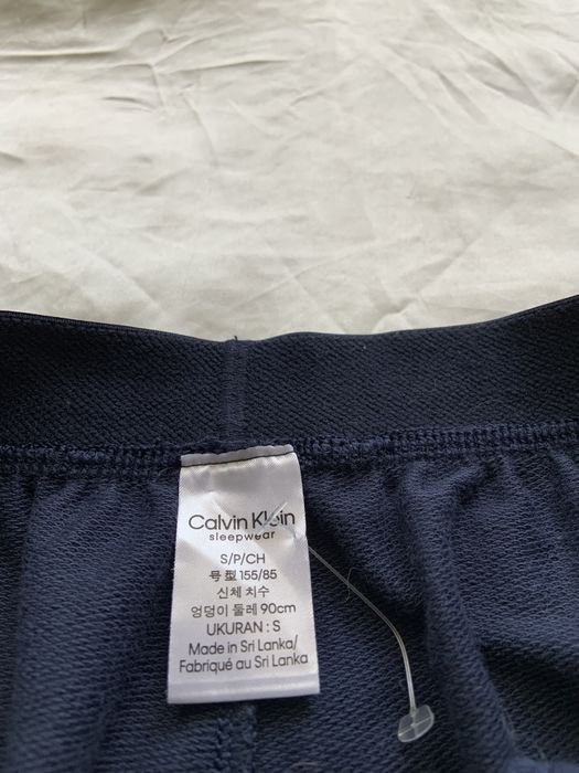 Spodnie dresowe joggers marki Calvin Klein